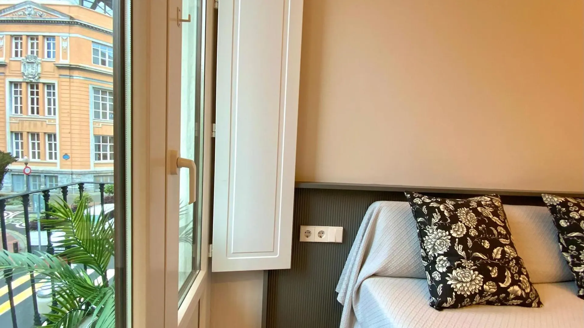 Uefa Bilbao, Apartment And Optional Tickets Bilbao