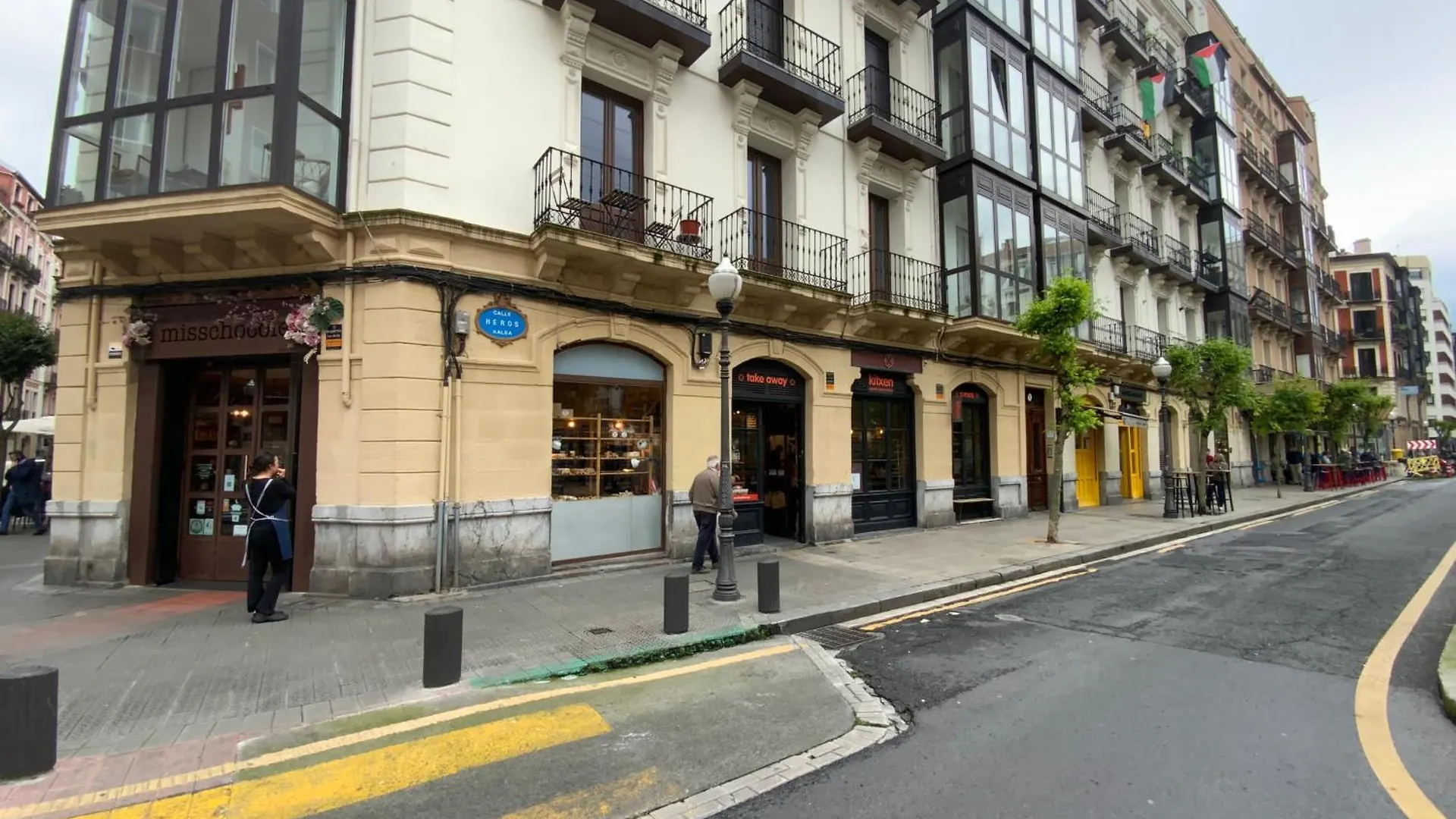 Uefa Bilbao, Apartment And Optional Tickets